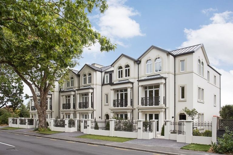 Photo of property in 173 Deans Avenue, Riccarton, Christchurch, 8011