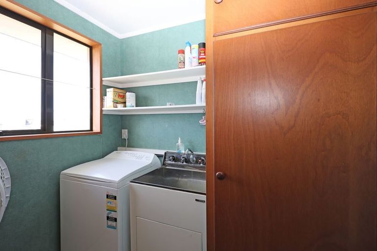 Photo of property in 3 Swift Street, South Hill, Oamaru, 9400