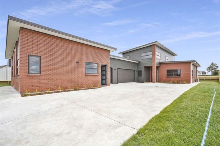 Photo of property in 13 Kapua Crescent, Rototuna North, Hamilton, 3210