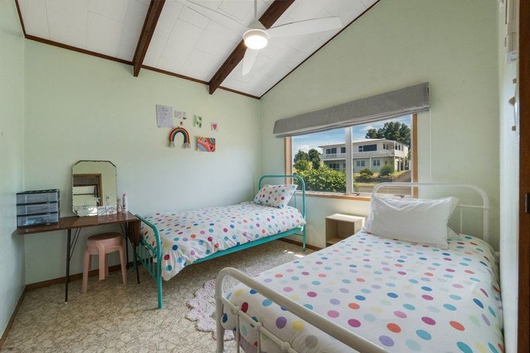 Photo of property in 207 Seaforth Road, Waihi Beach, 3611