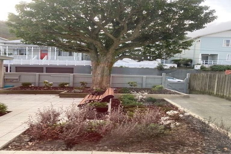 Photo of property in 23 Tinakori Road, Thorndon, Wellington, 6011