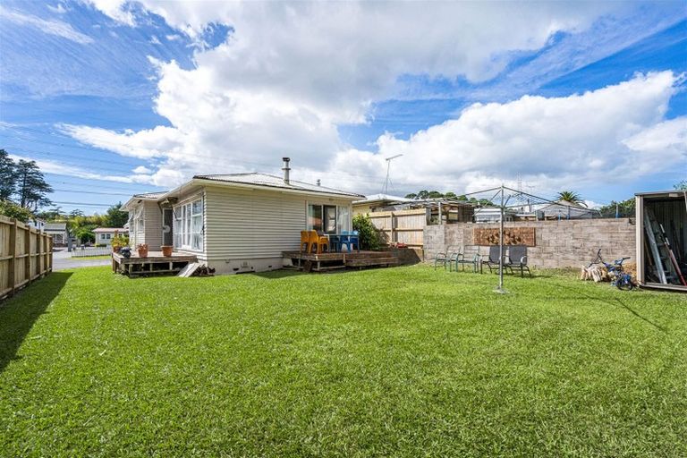 Photo of property in 145 Portage Road, New Lynn, Auckland, 0600