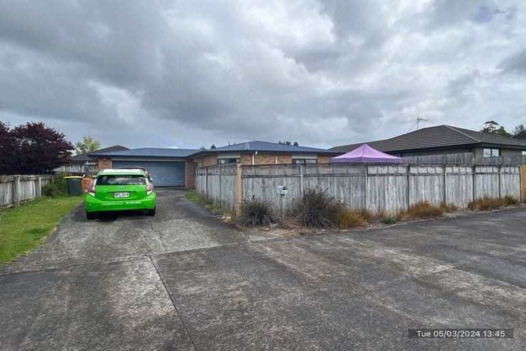 Photo of property in 50 Kayes Road, Pukekohe, 2120