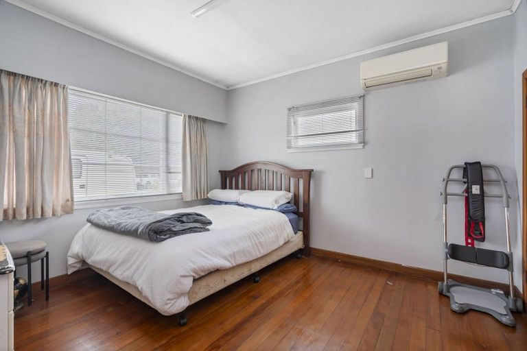 Photo of property in 2 Keays Road, Avenues, Whangarei, 0110