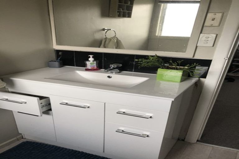 Photo of property in 1 Firth Place, Hillcrest, Rotorua, 3015