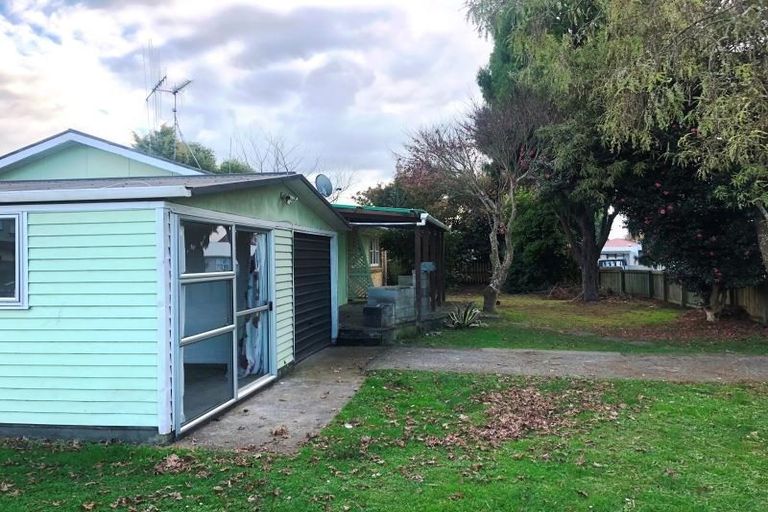 Photo of property in 1 Littler Place, Hamilton East, Hamilton, 3216