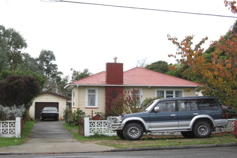 Photo of property in 11 Tongariro Street, Paraparaumu, 5032