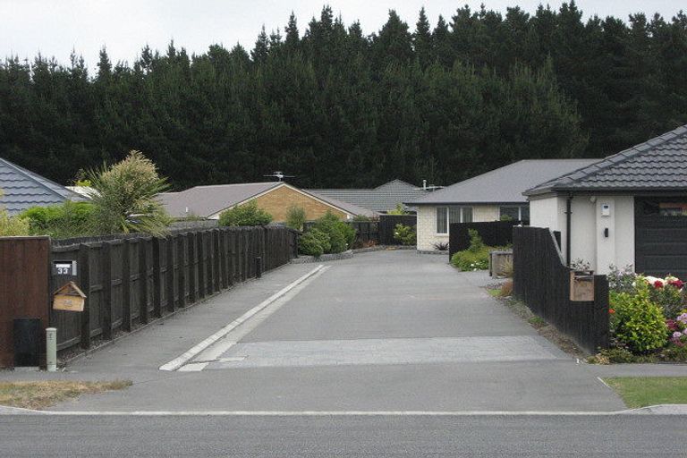 Photo of property in 33 Putake Drive, Parklands, Christchurch, 8083
