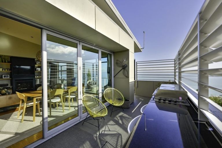 Photo of property in 6 Mana Heights, Marybank, Nelson, 7010