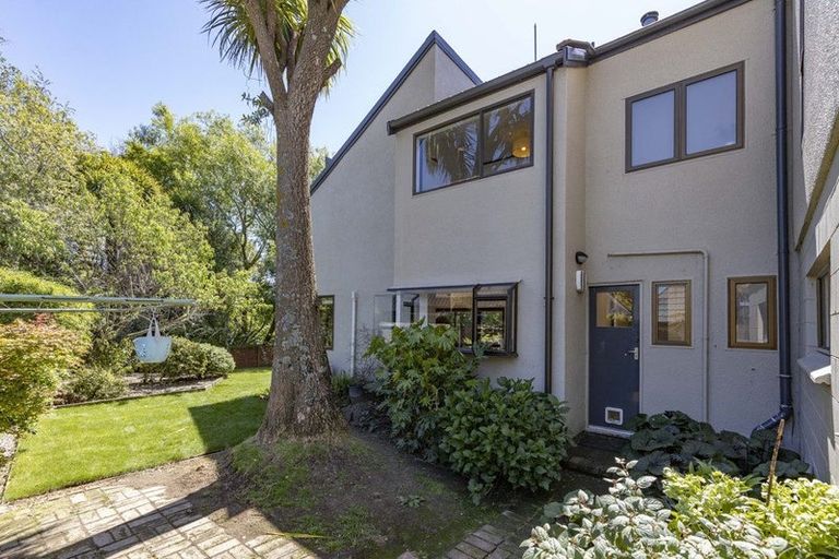 Photo of property in 2 Holmcroft Court, Cracroft, Christchurch, 8022