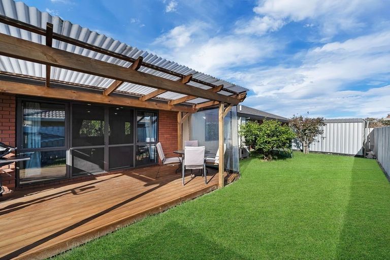 Photo of property in 26 Magnolia Drive, Waiuku, 2123