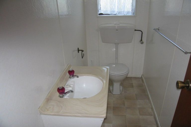 Photo of property in 1 Olympic Court, Palmerston North, 4410