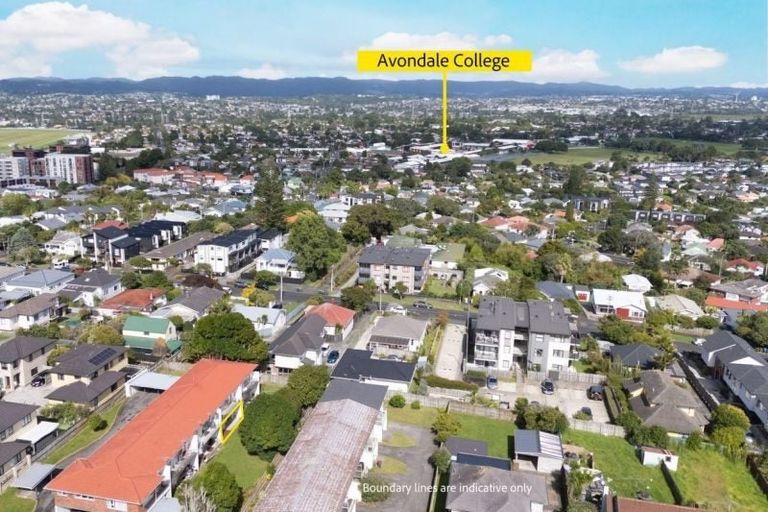 Photo of property in 3/45 Blockhouse Bay Road, Avondale, Auckland, 1026