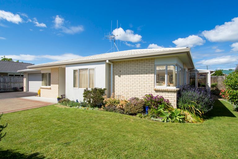 Photo of property in 56b Pemberton Crescent, Greerton, Tauranga, 3112