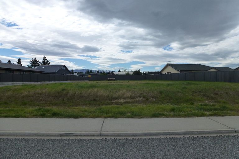 Photo of property in 16 Larch Crescent, Alexandra, 9320