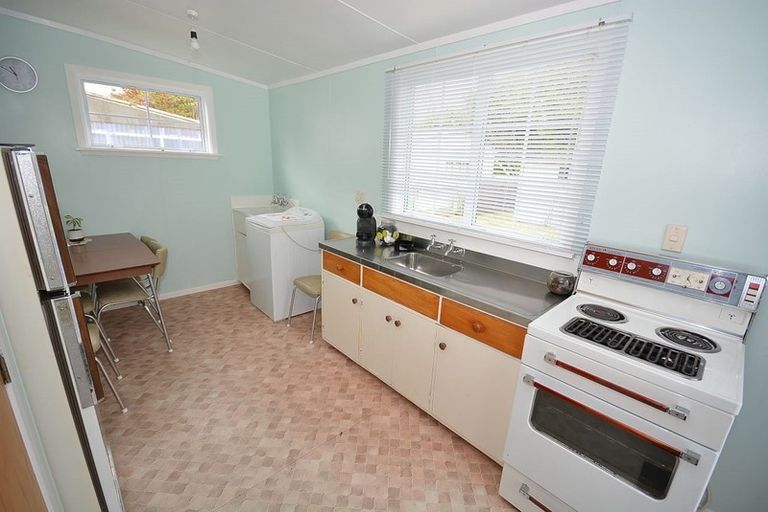 Photo of property in 26 Waimea Road, Waikanae Beach, Waikanae, 5036