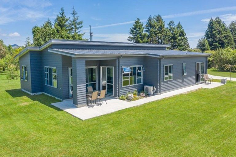 Photo of property in 26 Riveredge Terrace, Ohau, Levin, 5570