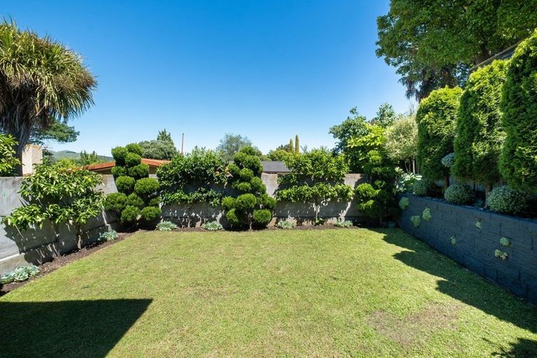 Photo of property in 43 Muritai Crescent, Havelock North, 4130