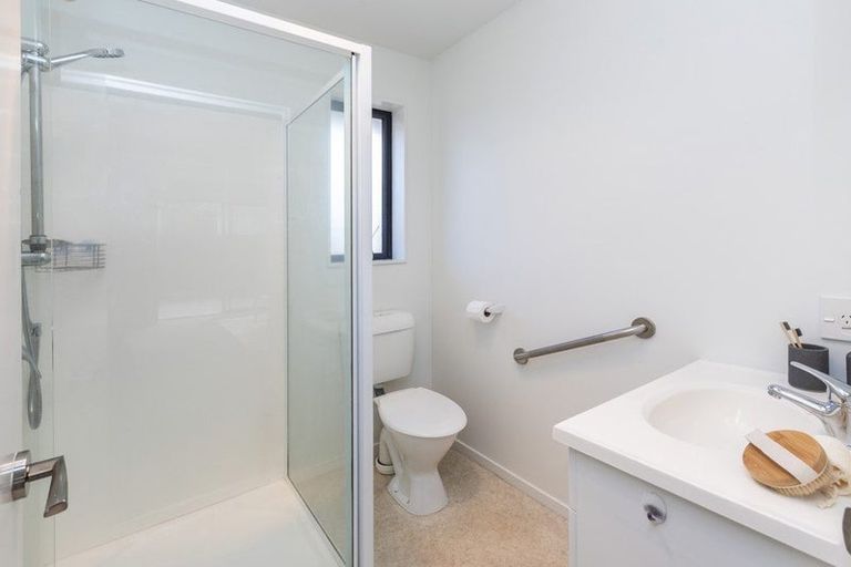 Photo of property in 24c Wainoni Road, Wainoni, Christchurch, 8061