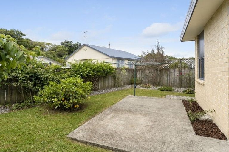Photo of property in 24 Millhaven Place, Otaki, 5512
