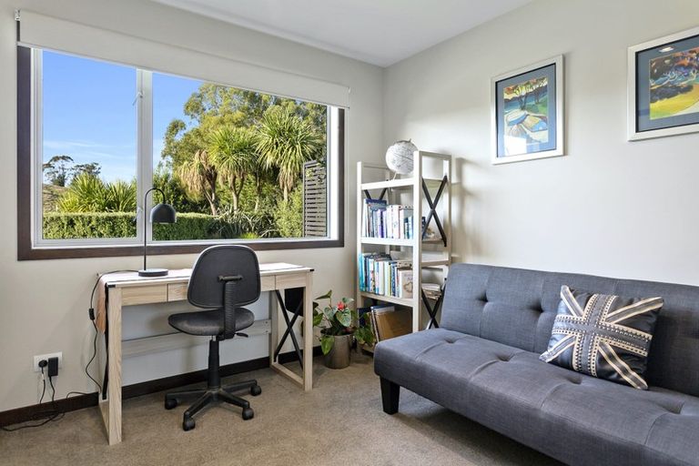 Photo of property in 21 Stewart Glen, Acacia Bay, Taupo, 3385