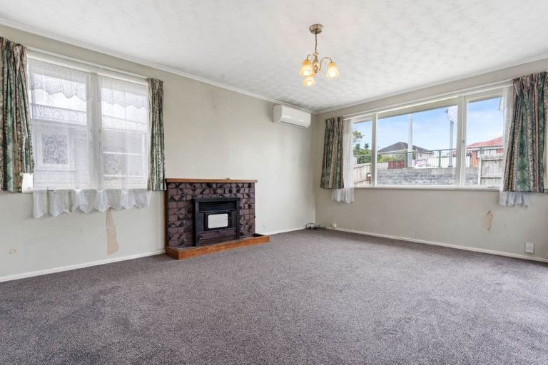 Photo of property in 536 Glenfield Road, Glenfield, Auckland, 0629