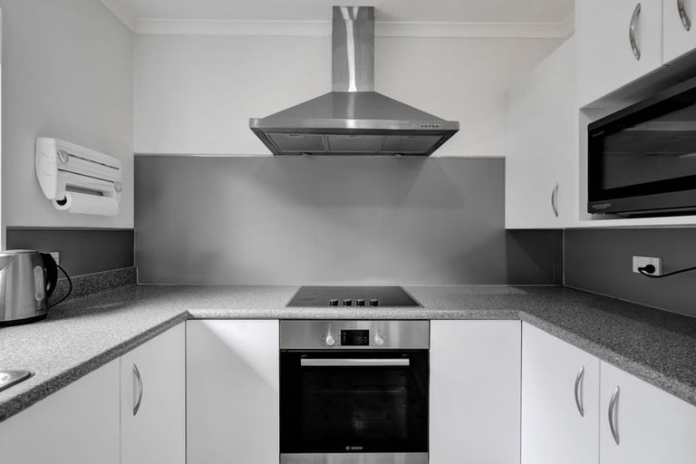 Photo of property in 42e Camellia Avenue, Bell Block, New Plymouth, 4312