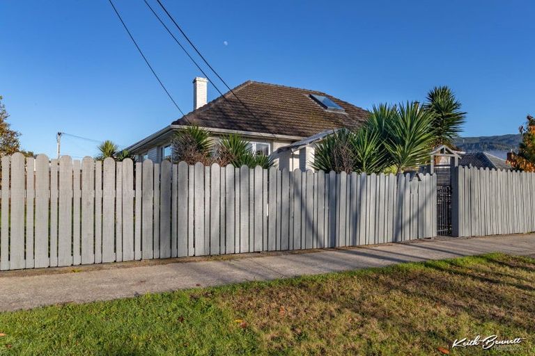 Photo of property in 1 Sandford Street, Trentham, Upper Hutt, 5018