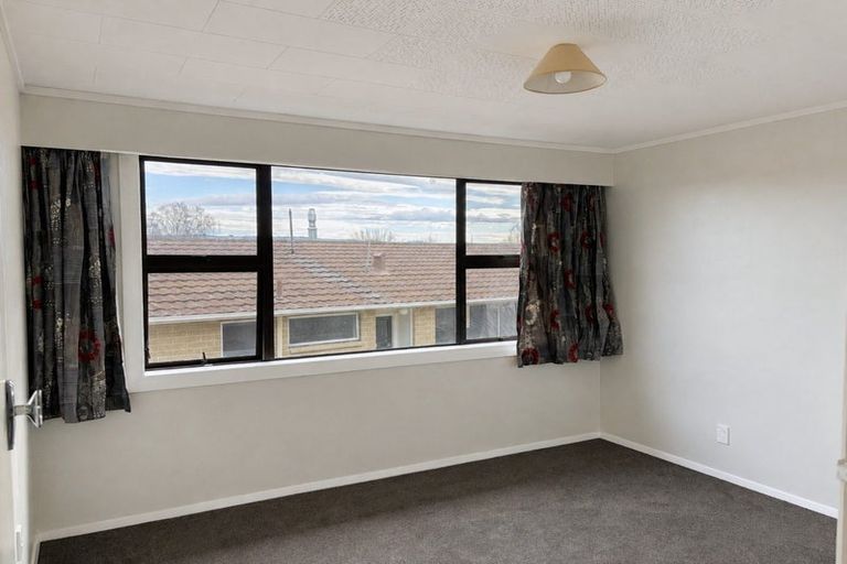 Photo of property in 16 Kinmont Crescent, Kinmont Park, Mosgiel, 9024