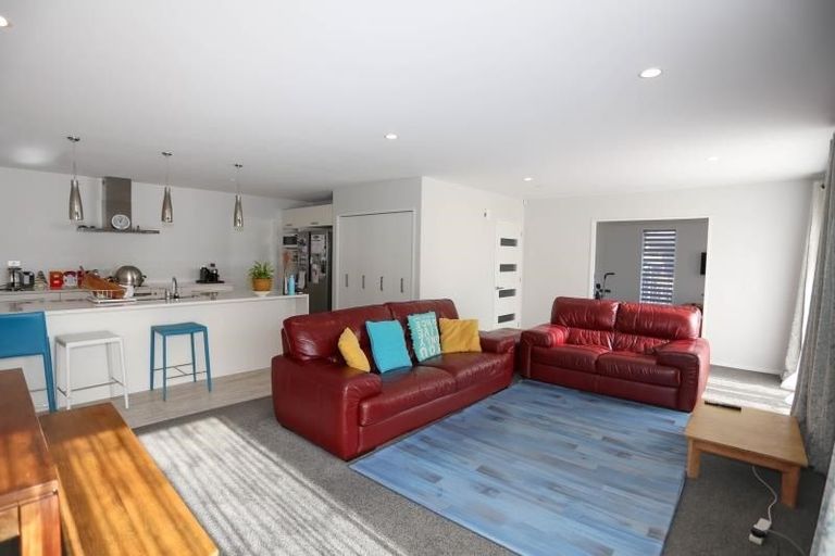 Photo of property in 4 Warhorse Gate, Halswell, Christchurch, 8025