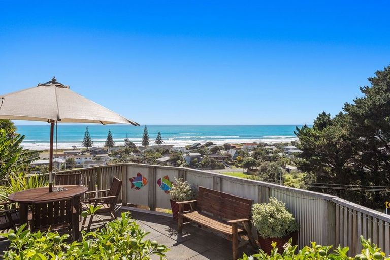 Photo of property in 2 Kowhai Street, Ohope, 3121