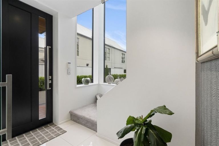 Photo of property in 2/40 Rhodes Street, Merivale, Christchurch, 8014