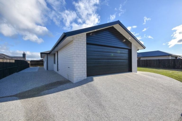 Photo of property in 97 Wingatui Road, Mosgiel, 9024