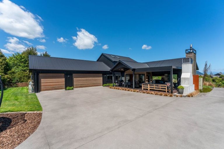 Photo of property in 40 Lacebark Drive, Kinloch, Taupo, 3377