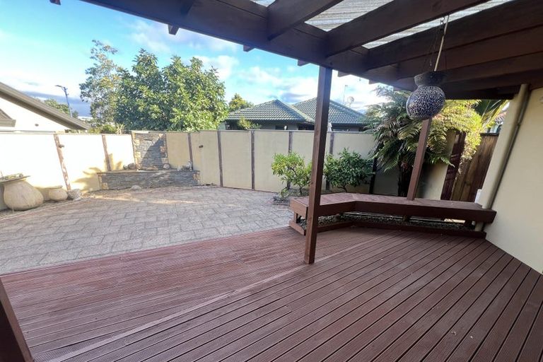 Photo of property in 15 Doneraille Place, Bethlehem, Tauranga, 3110