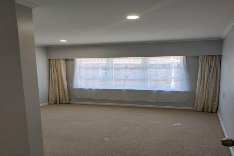 Photo of property in 4 Tiki Street, New Lynn, Auckland, 0600