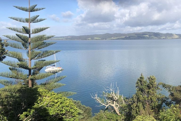 Photo of property in 202 Manganese Point Road, Tamaterau, Whangarei, 0174