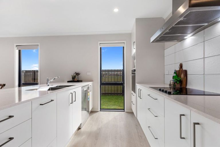 Photo of property in 20 Rehua Way, Papamoa, 3118