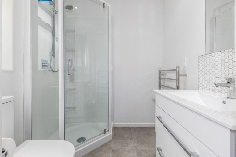 Photo of property in 5a Motuhara Road, Plimmerton, Porirua, 5026