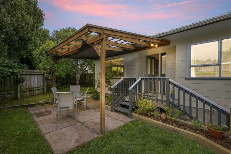 Photo of property in 1 Naver Place, Papakowhai, Porirua, 5024