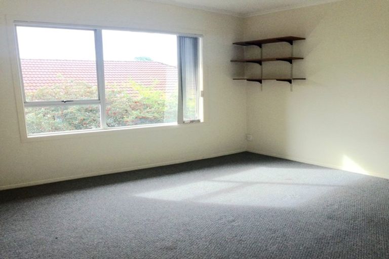 Photo of property in 421 Don Buck Road, Massey, Auckland, 0614