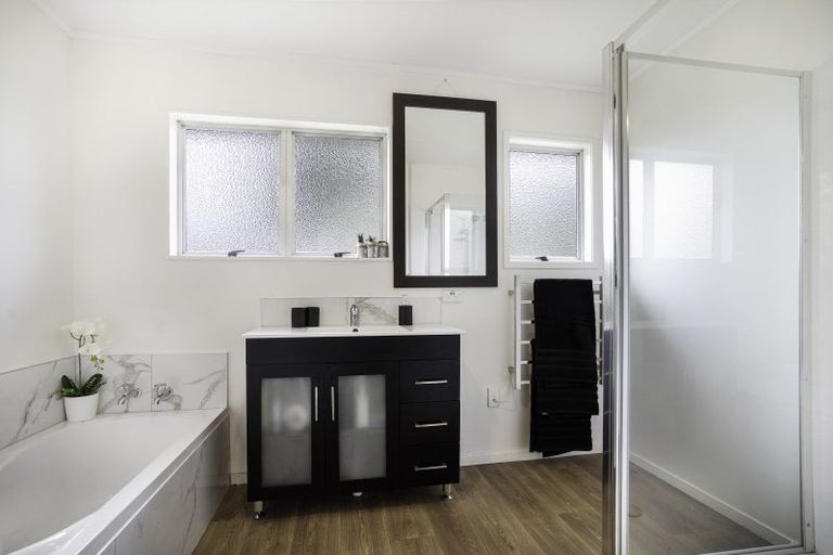 Photo of property in 32 Solway Street, Solway, Masterton, 5810