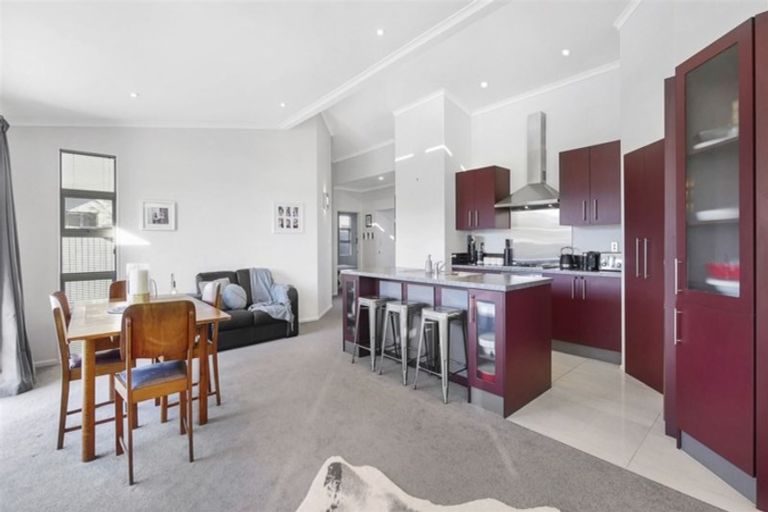 Photo of property in 17 Bottle Lake Drive, Parklands, Christchurch, 8083