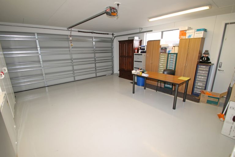 Photo of property in 10 Roblyn Place, Mosgiel, 9024