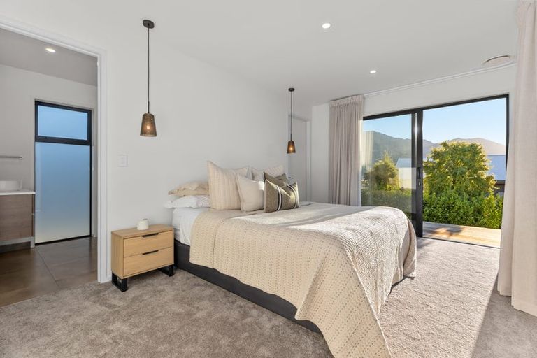 Photo of property in 41 Farrant Drive, Wanaka, 9305