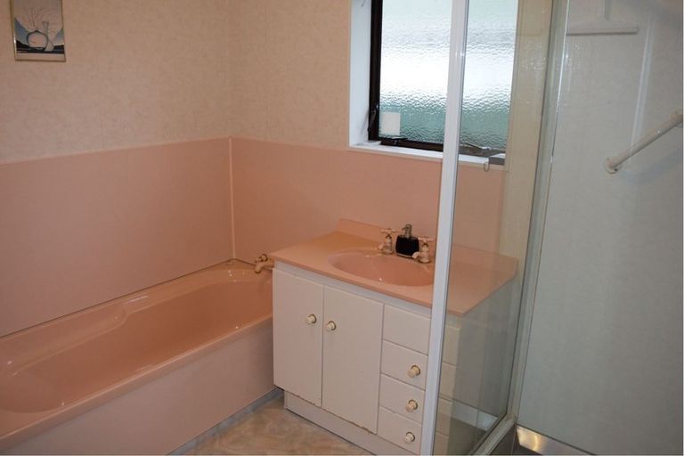 Photo of property in 19a Trafalgar Street, Waiwhetu, Lower Hutt, 5010