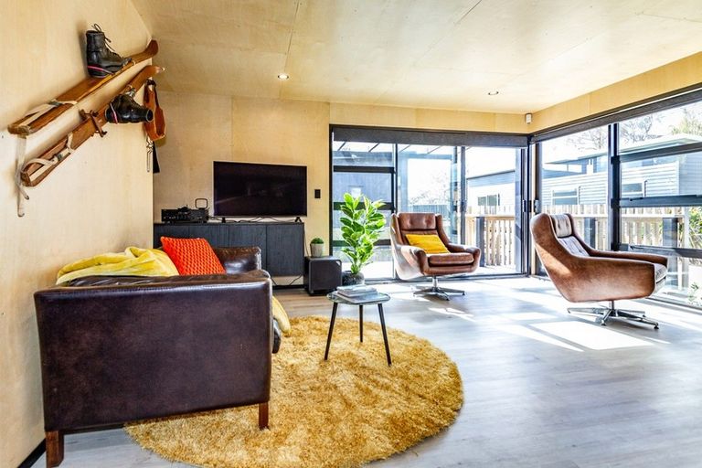 Photo of property in 9a Shannon Street, Ohakune, 4625