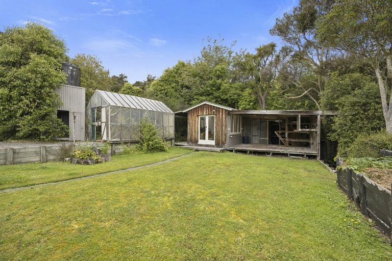 Photo of property in 192 Doctors Point Road, Waitati, 9085