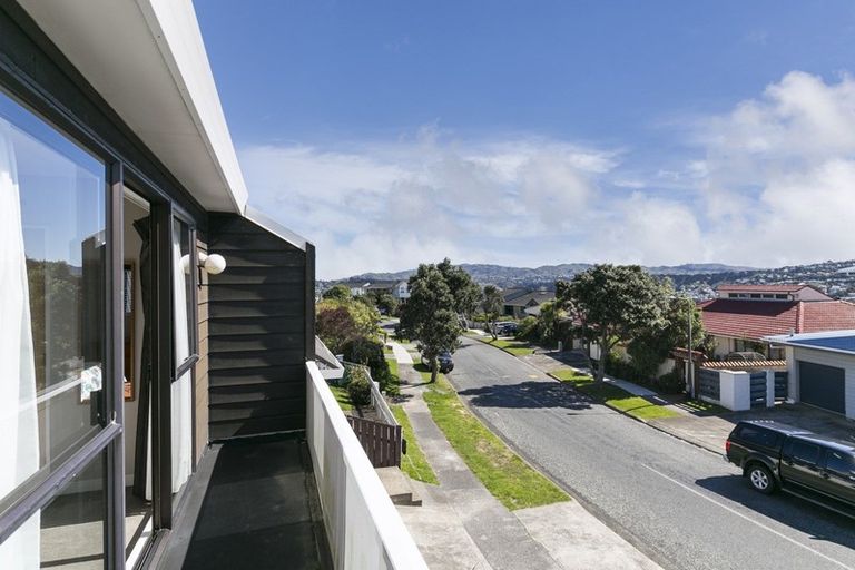 Photo of property in 38b Kaikoura Street, Maupuia, Wellington, 6022
