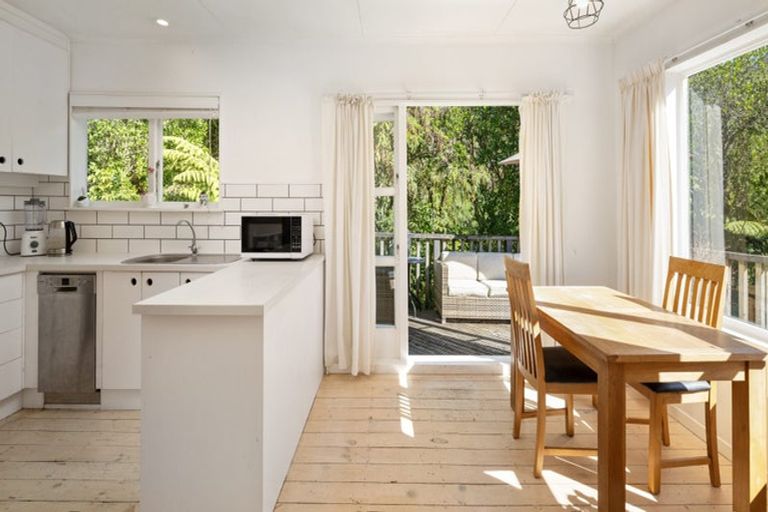 Photo of property in 786 Queen Charlotte Drive, Havelock, Picton, 7281